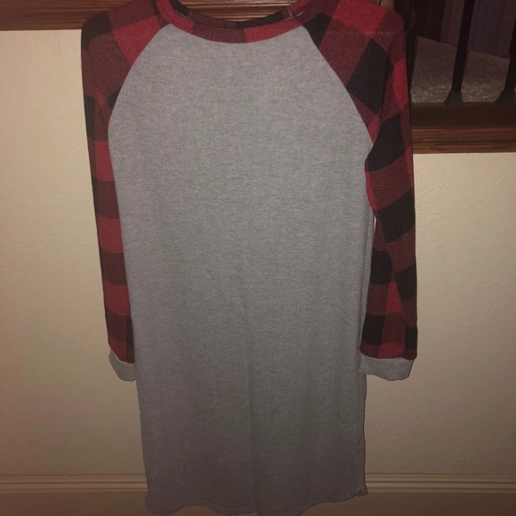 Grey Dress With Red Plaid Sleeve - Picture 2 of 4
